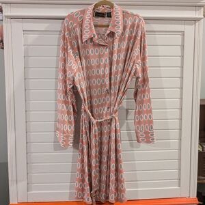 Beautiful retro looking dress